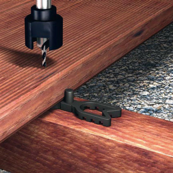 Accessoires facilitant la pose de lames de terrasse en bois | Terradec - produit présenté par FISCHER