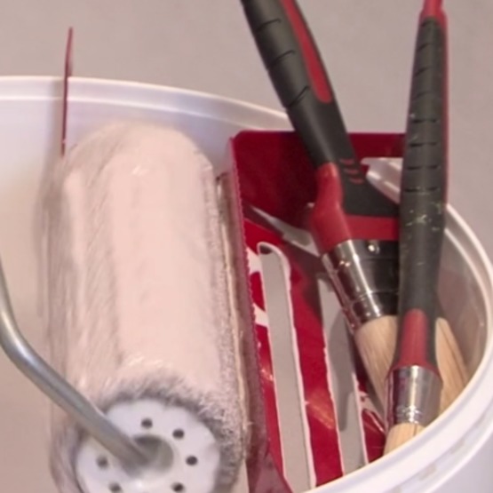  Bague métallique facilitant la pose des pinceaux dans les pots de peinture | MaxiTine - Accessoires et consommables de chantier