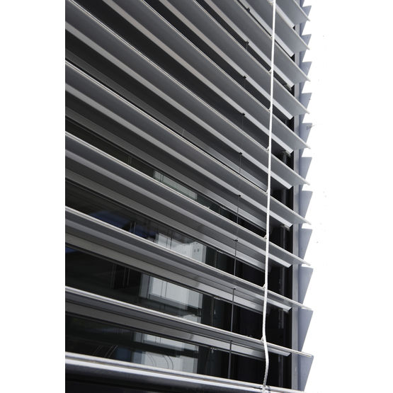 brise soleil orientable tout metal 002528973 product_maxi