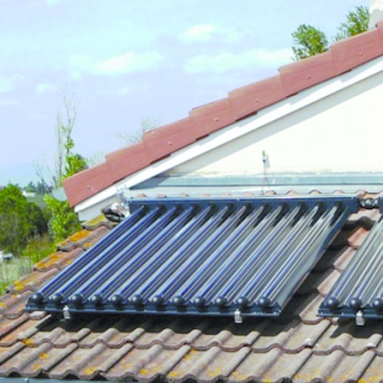 Capteurs solaires de 8 à 12 tubes pour la production d&#039;ECS | Sun 110