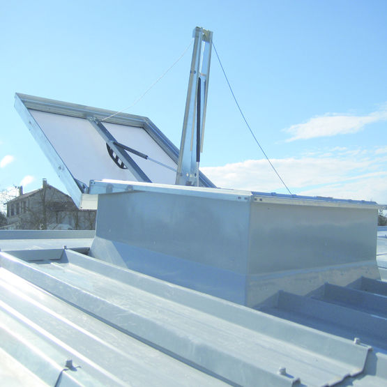  Exutoires de fumées simple vantail pour toitures sèches | Ecobac 160 PN / 160 PN HPA - Exutoires et accès toiture