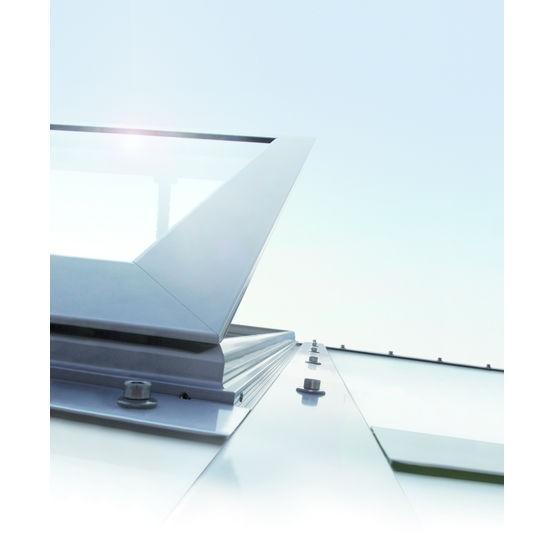 Fenêtre aluminium pour toitures plates | Wing 105 D
