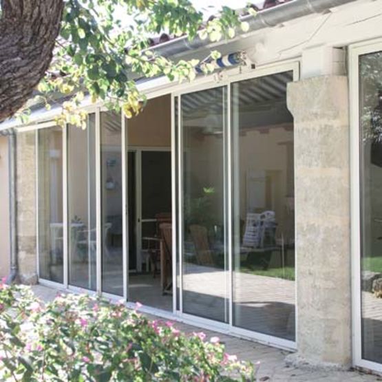 Fenêtre et baie coulissante en aluminium ou à galandage | AA3765 KASTING Nouveau bloc coulissant - produit présenté par KAWNEER