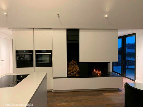 Foyer bois avec un coin (gauche ou droit) / vitre escamotable | Argento 860 CL-CR MDesign  - produit présenté par BEST FIRES