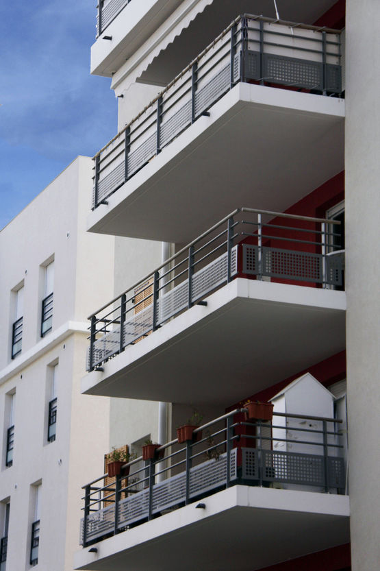  Garde-corps en aluminium à design acier pour toiture-terrasse accessible et balcon | Lotentic - DANI ALU