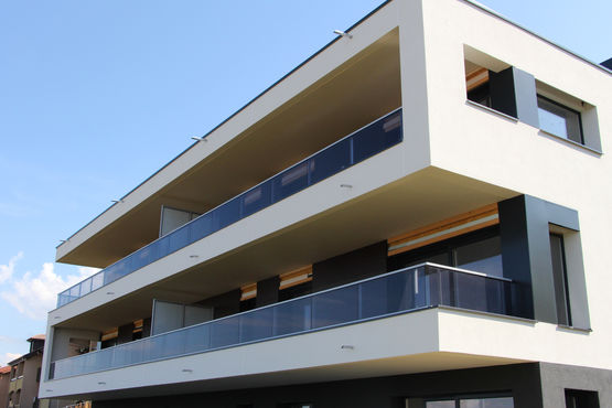  Garde-corps en aluminium pour toiture terrasse accessible et balcon | Panorama - Garde-corps en aluminium