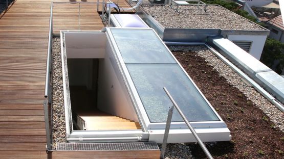Lamilux Flat Roof Access Solo