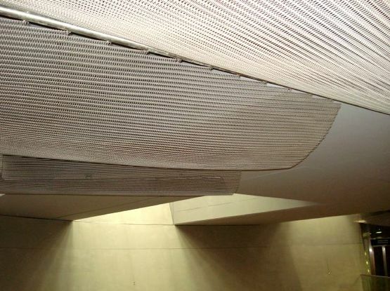  Maille fil plat métallique spiralée à tringle ondulée - Bardage et plafond | Modulia M - TISSMETAL/ MC&I