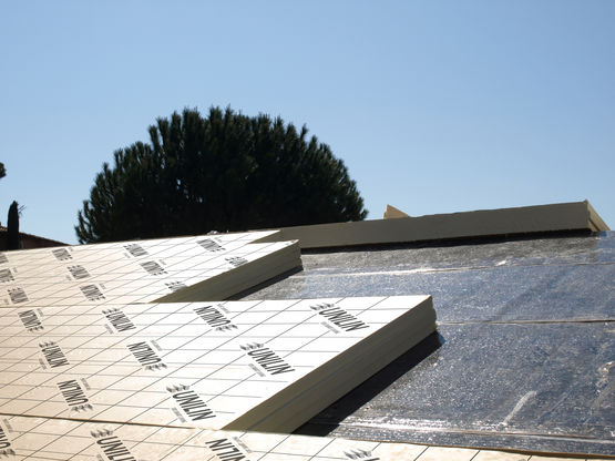  Panneaux rigides pour isolation des toitures par l&#039;extérieur | Utherm Sarking K - Panneaux isolants en polyuréthane