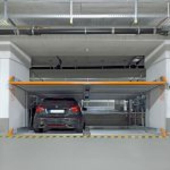  Parking mécanisé indépendant sur plateformes inclinées à déplacement vertical | 2042/G32 - Plate-forme de superposition pour véhicules