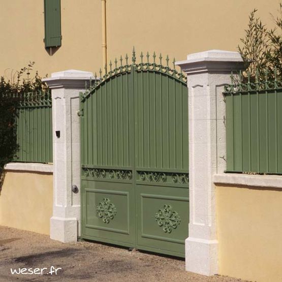  Pilier de portail |  Amboise  - Pilier et poteaux de clôtures