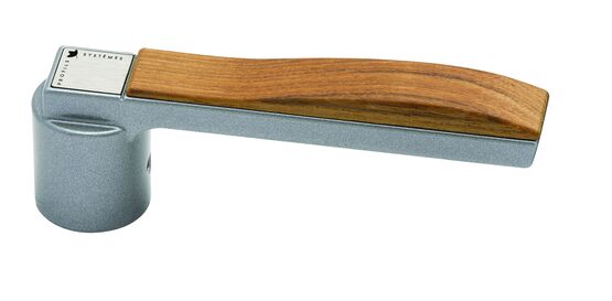 Poignée en aluminium à décor cuir ou bois pour menuiserie extérieure | Mandurah - produit présenté par PROFILS SYSTÈMES