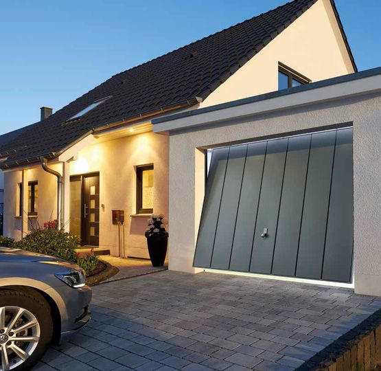 Porte basculante pour garage simple ou double jusqu&#039;à 5 mètres | Berry N 80 - produit présenté par HÖRMANN