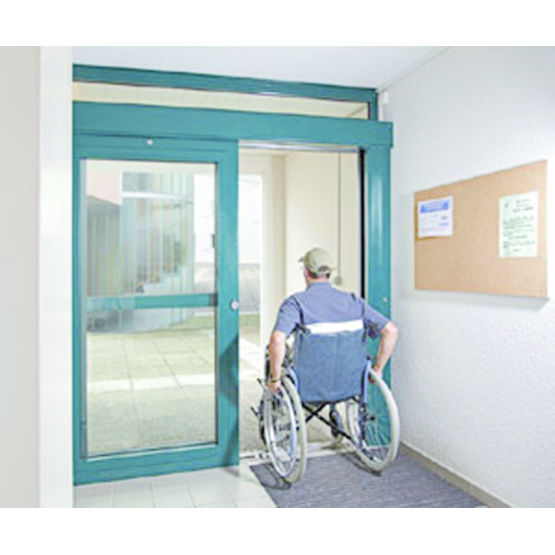 Porte coulissante motorisée pour hall d&#039;immeuble | Portadapte