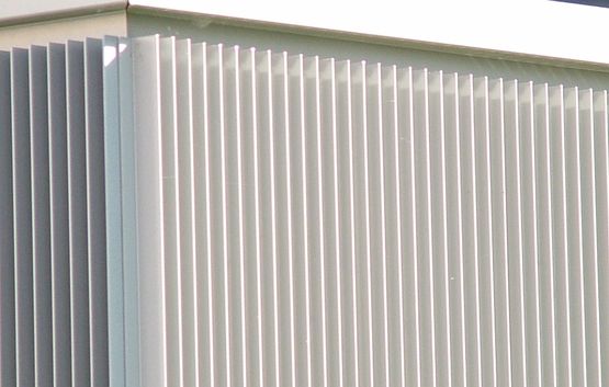 Profilé peigne aluminium extrudé pour habillage de façade | LOOK BUILDING Réf. LBP.213.6415