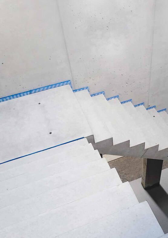 Rupteurs acoustiques contre les bruits de choc dans les cages d&#039;escaliers | Schöck Tronsole - Autres isolants en plaque ou rouleau
