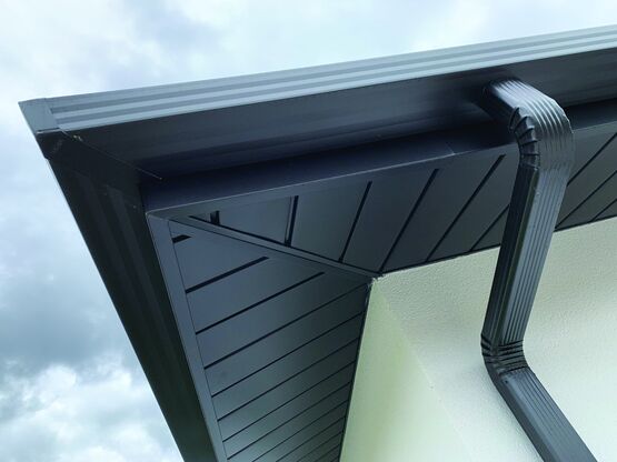Solution globale pour avancée de toit en aluminium bas carbone | Avancée de toit Alu Décarboné