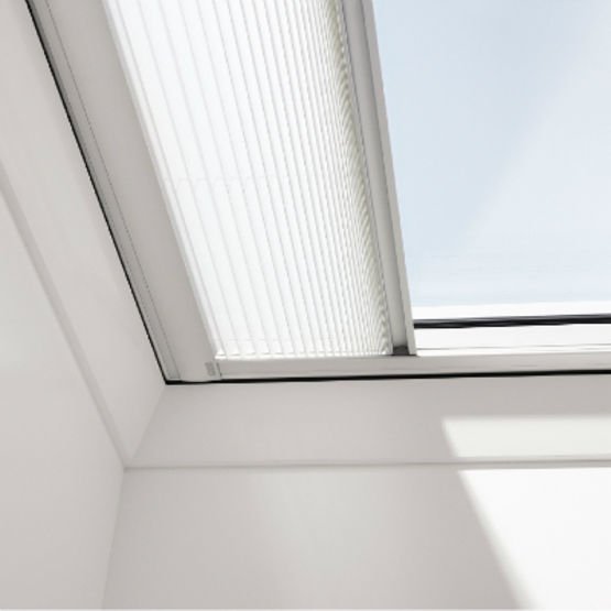 Store pare-soleil pour fenêtre de toit plat ou à faible pente | Store fenêtre coupole