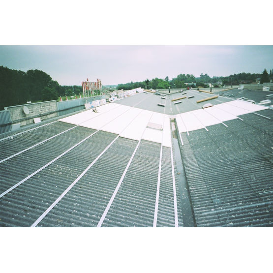 Système de surtoiture pour toitures en plaques fibre-ciment ondulées | Rénovefibro