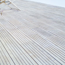 Lame de terrasse en béton moulé | Lame aspect bois carrossable rainurée ou non