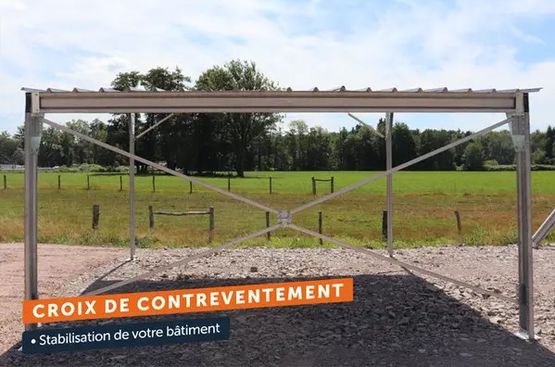 Abri bi-pente en kit - 8x5x3,35m - bardé sur un long pan bas - produit présenté par BATIMENTSMOINSCHERS.COM/ C2I COMMERCE SARL