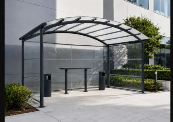 Abri fumeurs aluminium sur-mesure | Ovalux – Structure extérieure certifiée CE / EN 1090 - produit présenté par OVALUX FRANCE