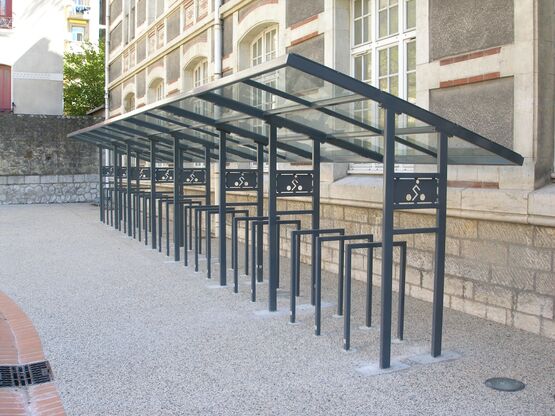Abri vélos | Abri-vélos Norm en acier galvanisé avec toiture en verre feuilleté - Semco