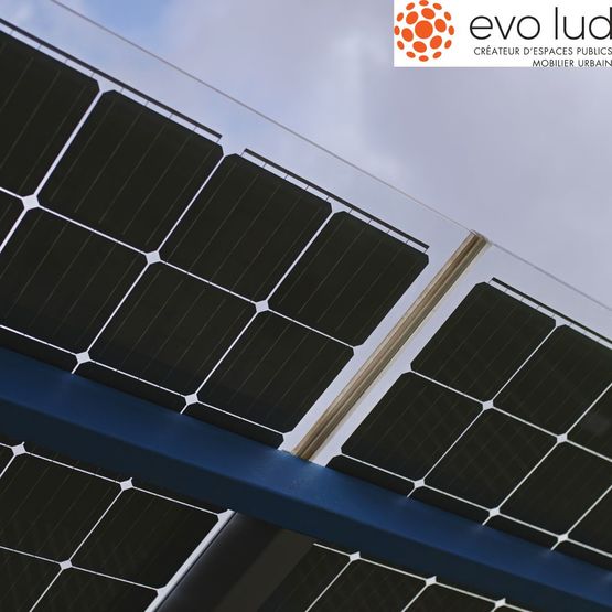  Abribus avec toiture photovoltaïque | Gamme AUREO et GEOMERE - Abri piéton