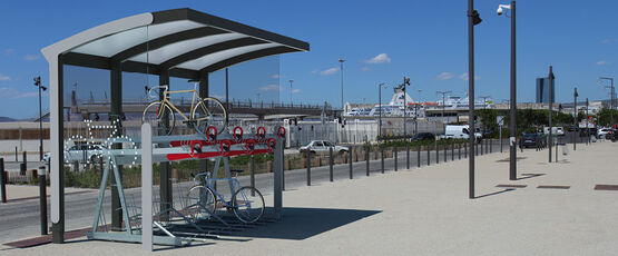 Abris vélos avec toiture végétalisable | Aureo / Edge / Cuby  - produit présenté par EVO LUD