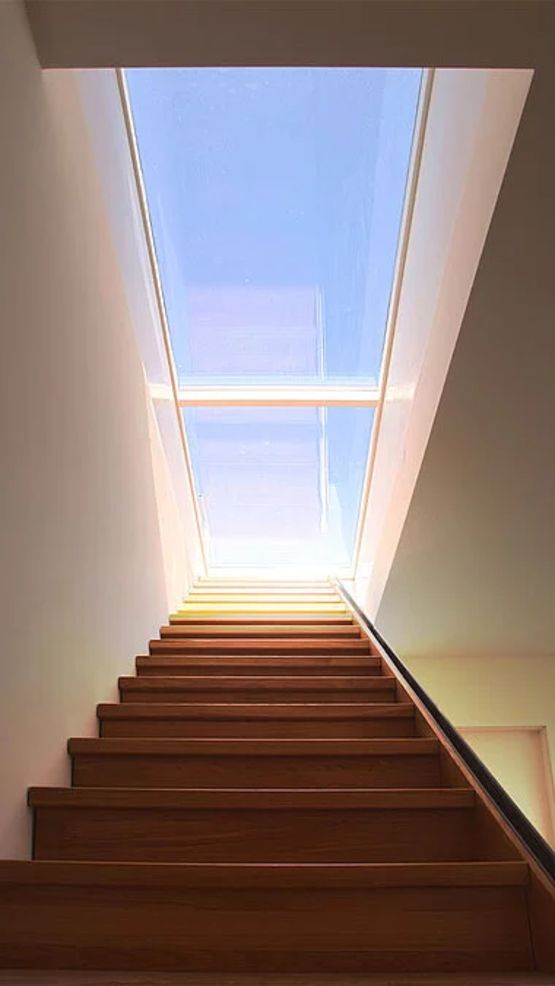 Accès toiture motorisé coulissant rectangulaire 350x120 cm | LAMILUX Flat Roof Access Hatch Comfort Solo - produit présenté par LAMILUX
