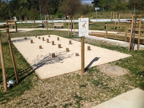  Agrès sportifs pour espaces collectifs naturels - Equipement de plein air