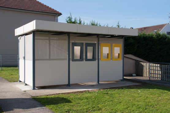 Aménagements extérieurs pour le tri-sélectif des déchets et le stockage des encombrants | AdaptO - SOCIAM