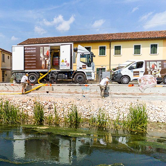  Ancrage d’ouvrages contre terre | MICROANCHORS  - Injections de confortement de masse, soutènement, relèvement, etc.