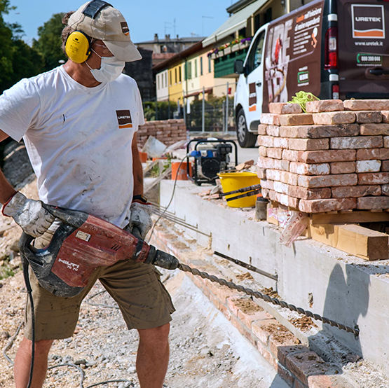 Ancrage d’ouvrages contre terre | MICROANCHORS  - produit présenté par URETEK