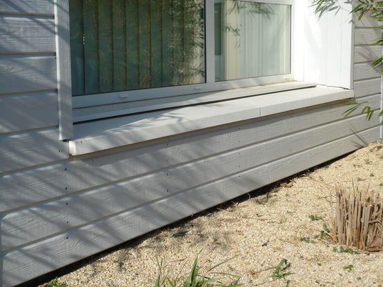 Appui de fenêtre en béton - produit présenté par PBM GROUPE