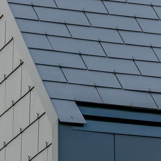 Ardoises en fibres-ciment pour toiture et façade | TECTA Smooth - produit présenté par CEDRAL (ETEX)