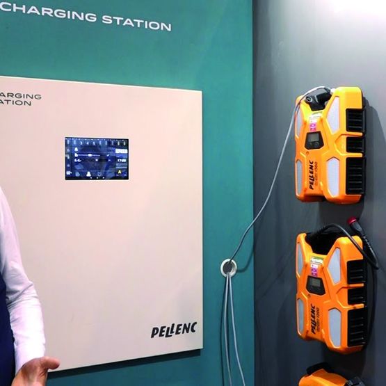 Armoire de charge connectée pour gestion des outils électriques | Pellenc Charging Station