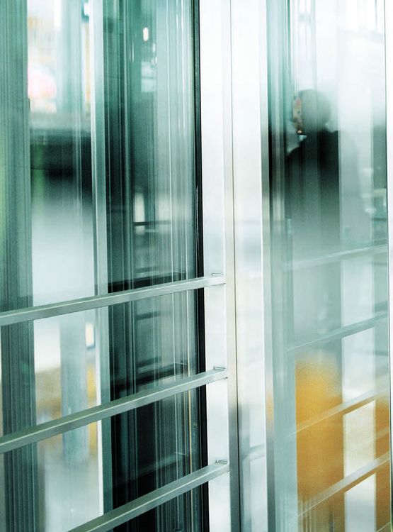  Ascenseurs pour le secteur industriel | Schindler 2600 électrique - Ascenseur électrique