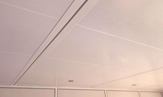  Bacs autoportants à bords droits sur ossature apparente | EC2 BRD - Plafonds suspendus  à lames