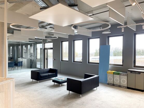 Baffles acoustiques suspendus | PHONOSTEEL® VERTISON - produit présenté par ECHAME