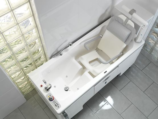  Baignoires à hauteur réglable avec siège intégré | Malibu &amp; Sovereign - Baignoires avec siège