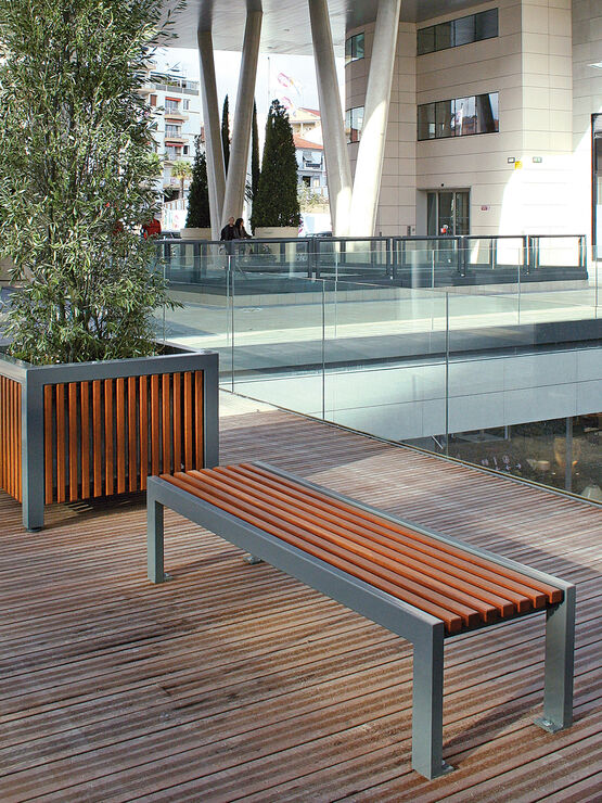  Banc, banquette, fauteuil, transat en acier thermolaqué et bois | Cinéo - Banc public