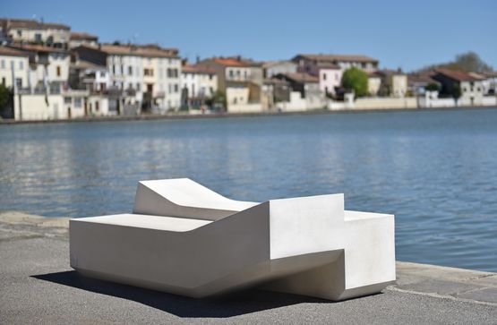  Banc double en pierre naturelle ? DETENTE - PIERRE URBAINE 