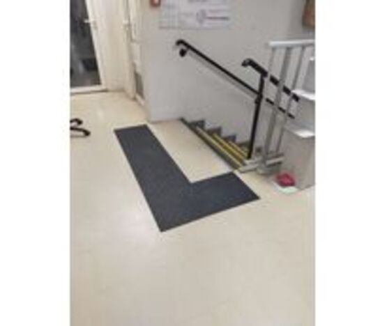  BANDE PODOTACTILE INTERIEUR WACCESS CLASSE Bfl-S1 A + 400mm x 815mm | WATTELEZ  - WATTELEZ