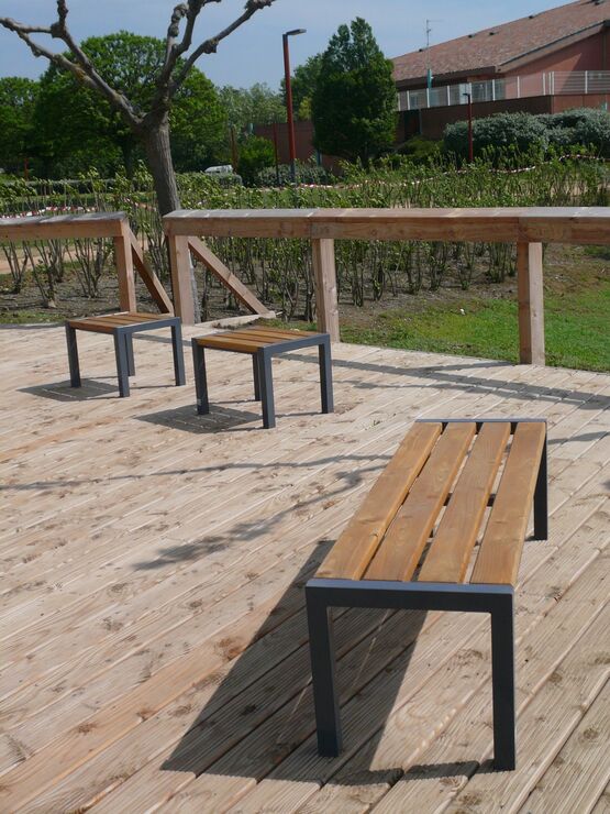 Banquette urbaine | Epure Banquette Norm en acier et bois