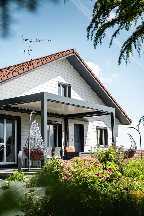  Bardage en fibres-ciment multicouche haute résistance pour pose à recouvrement ou clippée |Cedral CLick/ Cedral Lap - CEDRAL (ETEX)