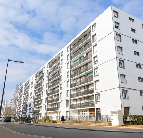 Bardage façade fibres-ciment | Hardie® Panel grand format