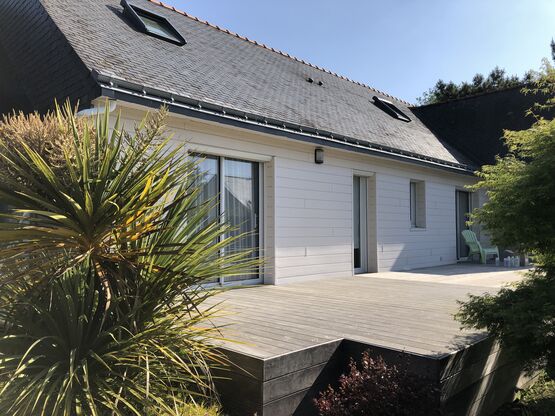 Bardage PVC ISOCEL Veiné Bois - produit présenté par MEP