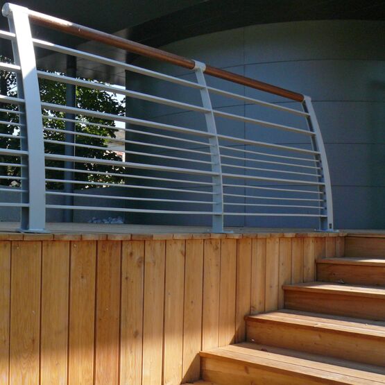 Barrière de sécurité | Barrière sécurisée Régate en acier et lisse bois