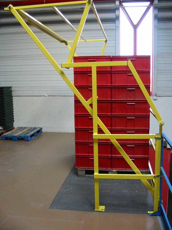  Barrière écluse pour la sécurité de la marchandise et des personnes - Mobilier pour collectivités